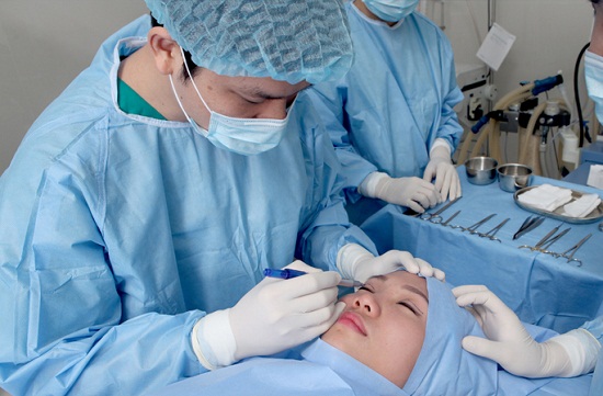 Quy trình cắt mí mắt theo đúng tiêu chuẩn của Bộ Y tế
